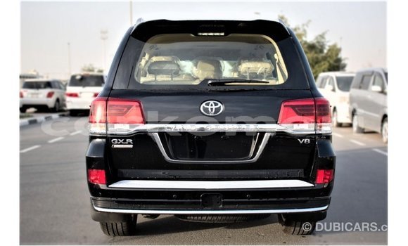 Acheter Import Voiture Toyota Land Cruiser Noir à Import - Dubai, Grande Comore Acheter Import Voiture Toyota Land Cruiser Noir à Import - Dubai, Grande Comore