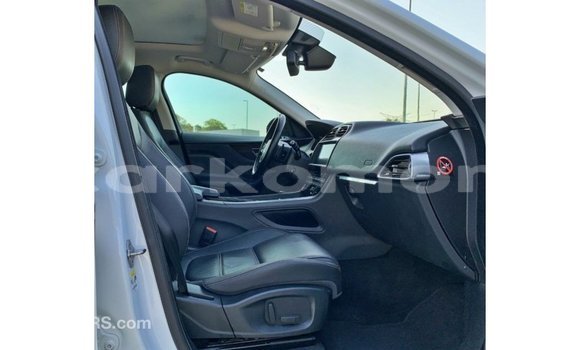 Buy Import Jaguar F-Pace White Car in Import - Dubai in Great Comore Buy Import Jaguar F-Pace White Car in Import - Dubai in Great Comore