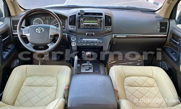Buy Import Toyota Land Cruiser Blue Car in Import - Dubai in Great Comore Buy Import Toyota Land Cruiser Blue Car in Import - Dubai in Great Comore