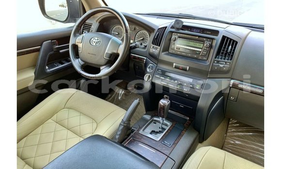 Buy Import Toyota Land Cruiser Blue Car in Import - Dubai in Great Comore Buy Import Toyota Land Cruiser Blue Car in Import - Dubai in Great Comore