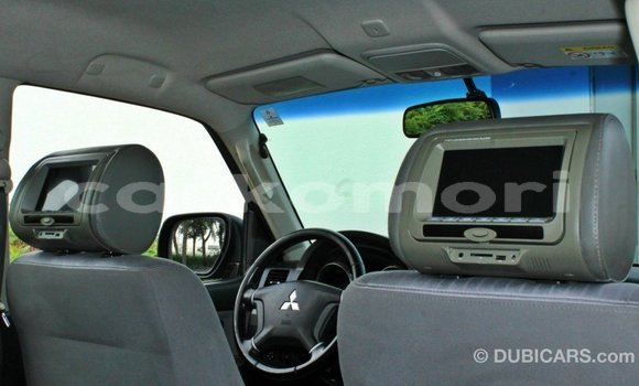 Buy Import Mitsubishi Pajero Brown Car in Import - Dubai in Great Comore Buy Import Mitsubishi Pajero Brown Car in Import - Dubai in Great Comore