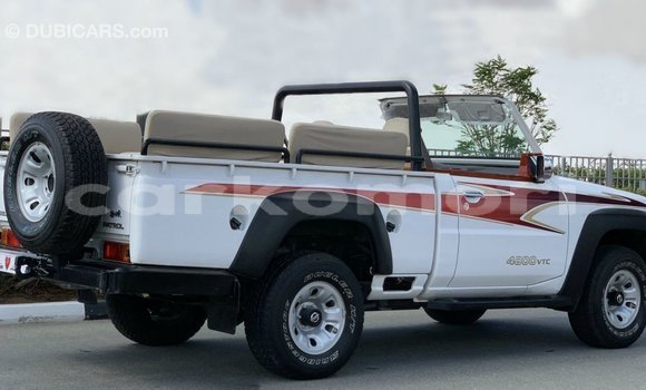 Acheter Import Voiture Nissan Patrol Blanc à Import - Dubai, Grande Comore Acheter Import Voiture Nissan Patrol Blanc à Import - Dubai, Grande Comore