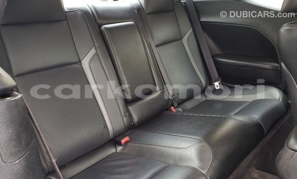 Acheter Import Voiture Dodge Challenger Blanc à Import - Dubai, Grande Comore Acheter Import Voiture Dodge Challenger Blanc à Import - Dubai, Grande Comore