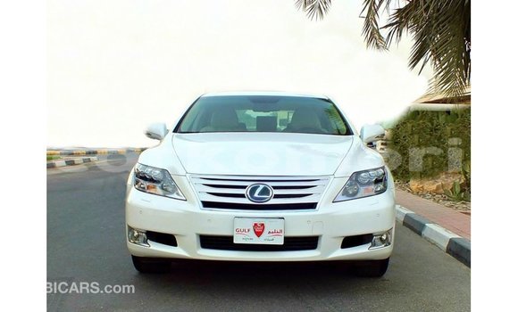 Buy Import Lexus LS White Car in Import - Dubai in Great Comore Buy Import Lexus LS White Car in Import - Dubai in Great Comore