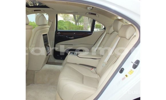 Buy Import Lexus LS White Car in Import - Dubai in Great Comore Buy Import Lexus LS White Car in Import - Dubai in Great Comore