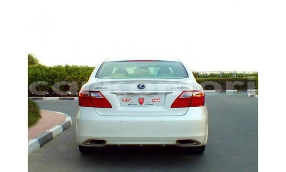 Buy Import Lexus LS White Car in Import - Dubai in Great Comore Buy Import Lexus LS White Car in Import - Dubai in Great Comore