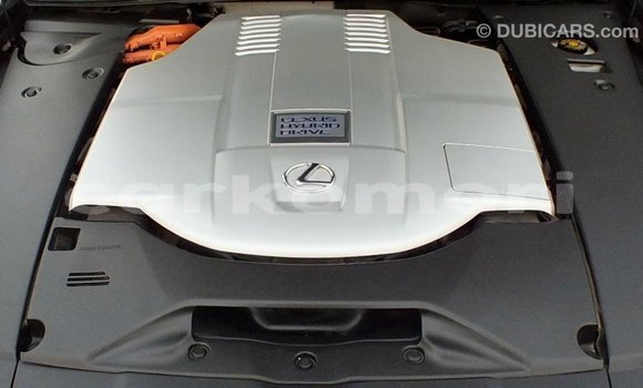 Buy Import Lexus LS White Car in Import - Dubai in Great Comore Buy Import Lexus LS White Car in Import - Dubai in Great Comore