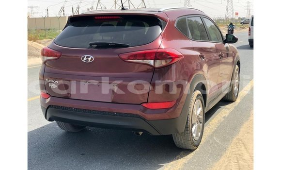 Acheter Import Voiture Hyundai Tucson Rouge à Import - Dubai, Grande Comore Acheter Import Voiture Hyundai Tucson Rouge à Import - Dubai, Grande Comore