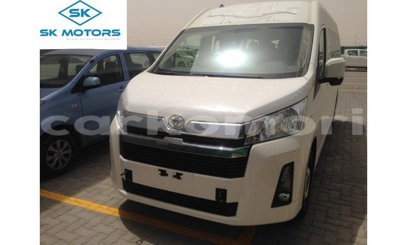 Acheter Import Voiture Toyota Hiace Blanc à Import - Dubai, Grande Comore Acheter Import Voiture Toyota Hiace Blanc à Import - Dubai, Grande Comore