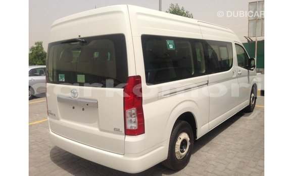 Acheter Import Voiture Toyota Hiace Blanc à Import - Dubai, Grande Comore Acheter Import Voiture Toyota Hiace Blanc à Import - Dubai, Grande Comore