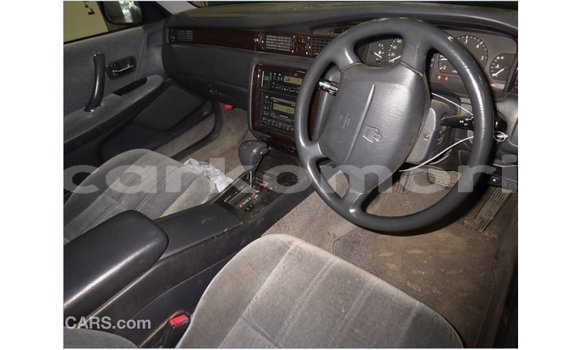 Acheter Import Voiture Toyota Crown Bleu à Import - Dubai, Grande Comore Acheter Import Voiture Toyota Crown Bleu à Import - Dubai, Grande Comore