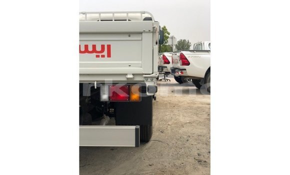 Acheter Import Utilitaire Isuzu FTR 850 Blanc à Import - Dubai, Grande Comore Acheter Import Utilitaire Isuzu FTR 850 Blanc à Import - Dubai, Grande Comore