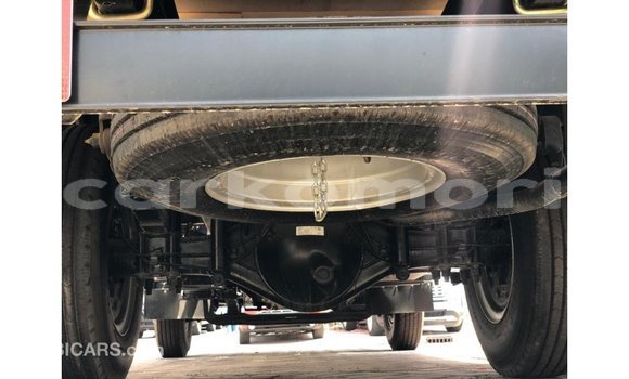 Acheter Import Voiture Mitsubishi i Blanc à Import - Dubai, Grande Comore Acheter Import Voiture Mitsubishi i Blanc à Import - Dubai, Grande Comore