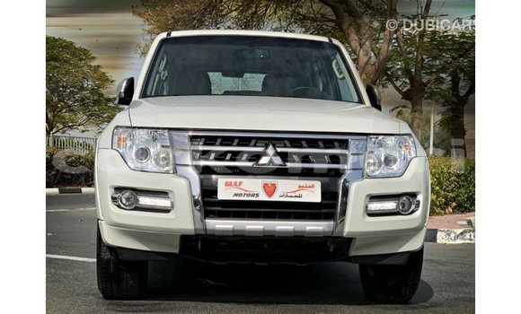 Buy Import Mitsubishi Pajero White Car in Import - Dubai in Great Comore Buy Import Mitsubishi Pajero White Car in Import - Dubai in Great Comore