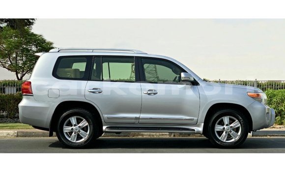 Buy Import Toyota Land Cruiser Other Car in Import - Dubai in Great Comore Buy Import Toyota Land Cruiser Other Car in Import - Dubai in Great Comore