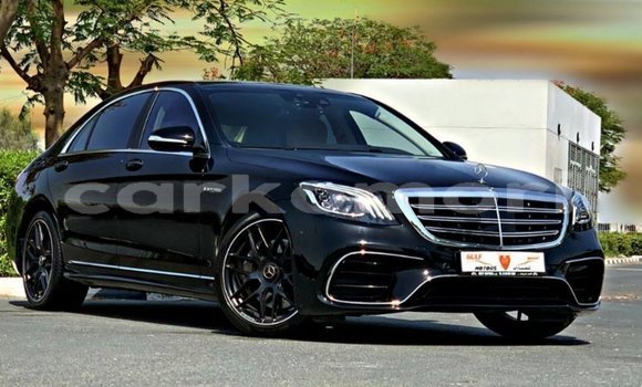 Buy Import Mercedes-Benz 190 Black Car in Import - Dubai in Great Comore Buy Import Mercedes-Benz 190 Black Car in Import - Dubai in Great Comore