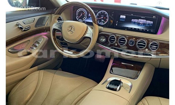 Buy Import Mercedes-Benz 190 Black Car in Import - Dubai in Great Comore Buy Import Mercedes-Benz 190 Black Car in Import - Dubai in Great Comore