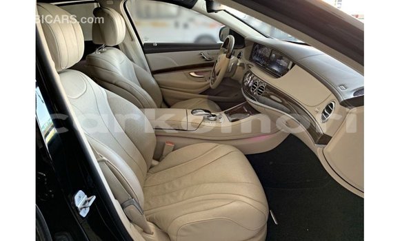 Buy Import Mercedes-Benz 190 Black Car in Import - Dubai in Great Comore Buy Import Mercedes-Benz 190 Black Car in Import - Dubai in Great Comore