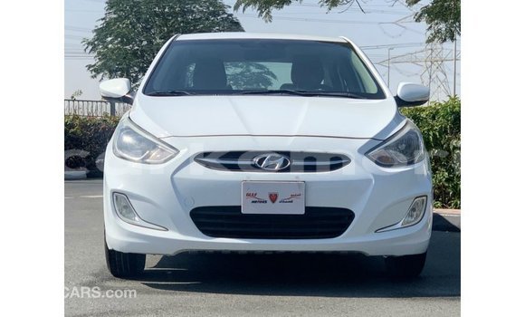 Buy Import Hyundai Accent White Car in Import - Dubai in Great Comore Buy Import Hyundai Accent White Car in Import - Dubai in Great Comore