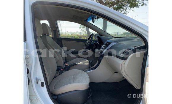 Buy Import Hyundai Accent White Car in Import - Dubai in Great Comore Buy Import Hyundai Accent White Car in Import - Dubai in Great Comore