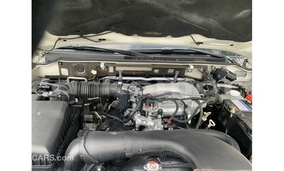 Buy Import Mitsubishi Pajero White Car in Import - Dubai in Great Comore Buy Import Mitsubishi Pajero White Car in Import - Dubai in Great Comore