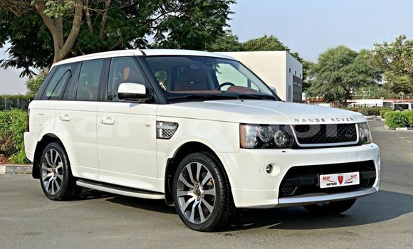 Buy Import Land Rover Range Rover White Car in Import - Dubai in Great Comore Buy Import Land Rover Range Rover White Car in Import - Dubai in Great Comore