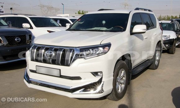 Acheter Import Voiture Toyota Prado Blanc à Import - Dubai, Grande Comore Acheter Import Voiture Toyota Prado Blanc à Import - Dubai, Grande Comore