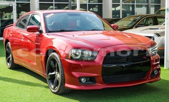 Acheter Import Voiture Dodge Charger Rouge à Import - Dubai, Grande Comore