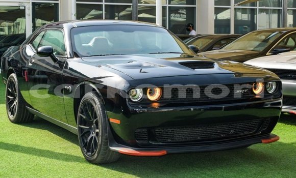 Acheter Import Voiture Dodge Challenger Noir à Import - Dubai, Grande Comore