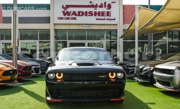 Acheter Import Voiture Dodge Challenger Noir à Import - Dubai, Grande Comore Acheter Import Voiture Dodge Challenger Noir à Import - Dubai, Grande Comore