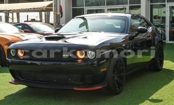 Acheter Import Voiture Dodge Challenger Noir à Import - Dubai, Grande Comore Acheter Import Voiture Dodge Challenger Noir à Import - Dubai, Grande Comore