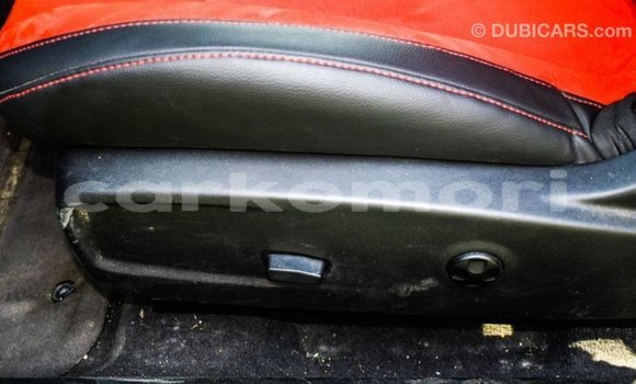 Acheter Import Voiture Dodge Challenger Noir à Import - Dubai, Grande Comore Acheter Import Voiture Dodge Challenger Noir à Import - Dubai, Grande Comore