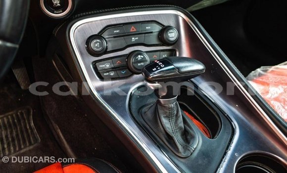 Acheter Import Voiture Dodge Challenger Noir à Import - Dubai, Grande Comore Acheter Import Voiture Dodge Challenger Noir à Import - Dubai, Grande Comore