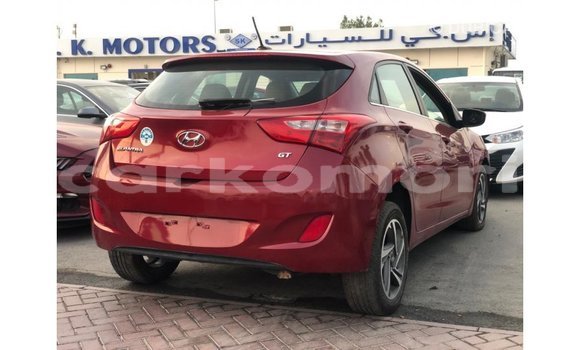 Acheter Import Voiture Hyundai Elantra Rouge à Import - Dubai, Grande Comore Acheter Import Voiture Hyundai Elantra Rouge à Import - Dubai, Grande Comore