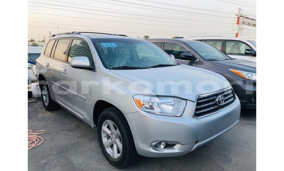 Acheter Import Voiture Toyota Highlander Autre à Import - Dubai, Grande Comore Acheter Import Voiture Toyota Highlander Autre à Import - Dubai, Grande Comore