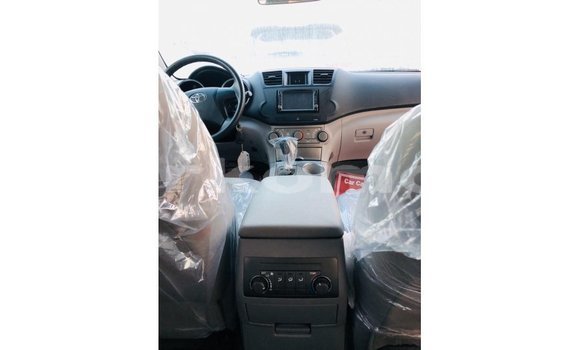 Acheter Import Voiture Toyota Highlander Autre à Import - Dubai, Grande Comore Acheter Import Voiture Toyota Highlander Autre à Import - Dubai, Grande Comore