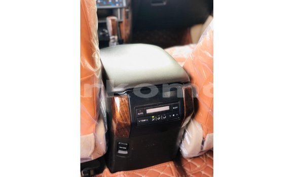 Acheter Import Voiture Toyota Prado Noir à Import - Dubai, Grande Comore Acheter Import Voiture Toyota Prado Noir à Import - Dubai, Grande Comore