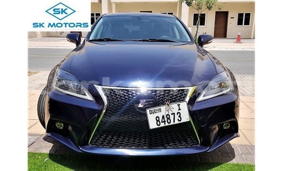 Acheter Import Voiture Lexus IS Bleu à Import - Dubai, Grande Comore