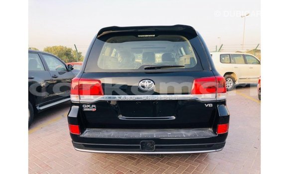 Acheter Import Voiture Toyota Land Cruiser Noir à Import - Dubai, Grande Comore Acheter Import Voiture Toyota Land Cruiser Noir à Import - Dubai, Grande Comore