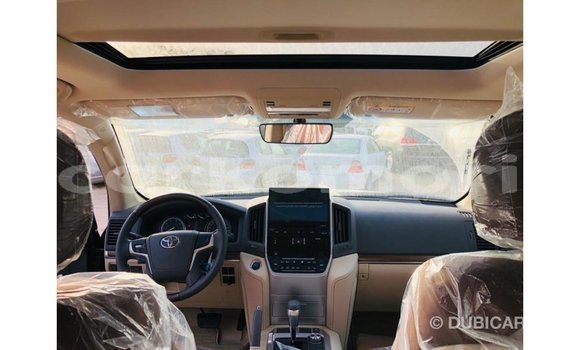 Acheter Import Voiture Toyota Land Cruiser Noir à Import - Dubai, Grande Comore Acheter Import Voiture Toyota Land Cruiser Noir à Import - Dubai, Grande Comore