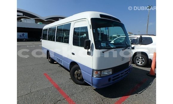 Acheter Import Voiture Toyota Coaster Blanc à Import - Dubai, Grande Comore Acheter Import Voiture Toyota Coaster Blanc à Import - Dubai, Grande Comore