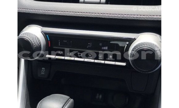 Buy Import Toyota 4Runner White Car in Import - Dubai in Great Comore Buy Import Toyota 4Runner White Car in Import - Dubai in Great Comore