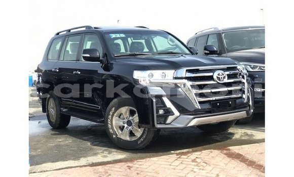 Buy Import Toyota Land Cruiser Black Car in Import - Dubai in Great Comore
