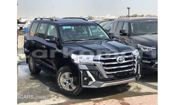 Buy Import Toyota Land Cruiser Black Car in Import - Dubai in Great Comore Buy Import Toyota Land Cruiser Black Car in Import - Dubai in Great Comore