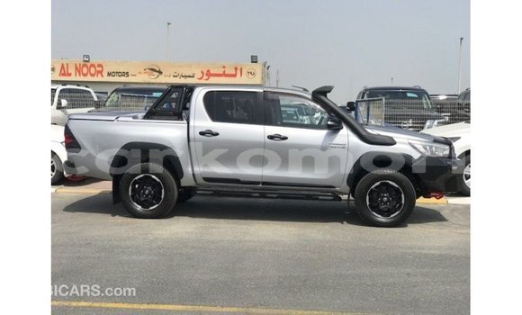 Acheter Import Voiture Toyota Hilux Autre à Import - Dubai, Grande Comore Acheter Import Voiture Toyota Hilux Autre à Import - Dubai, Grande Comore