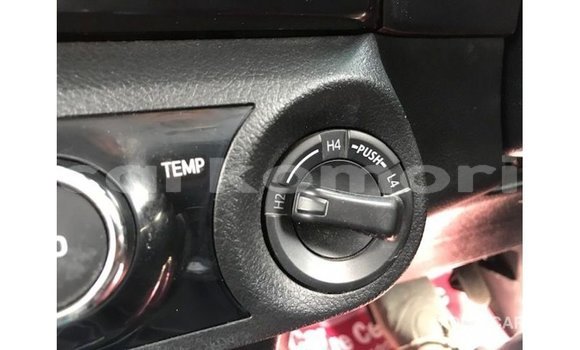 Acheter Import Voiture Toyota Hilux Autre à Import - Dubai, Grande Comore Acheter Import Voiture Toyota Hilux Autre à Import - Dubai, Grande Comore