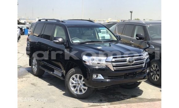 Acheter Import Voiture Toyota Land Cruiser Noir à Import - Dubai, Grande Comore Acheter Import Voiture Toyota Land Cruiser Noir à Import - Dubai, Grande Comore