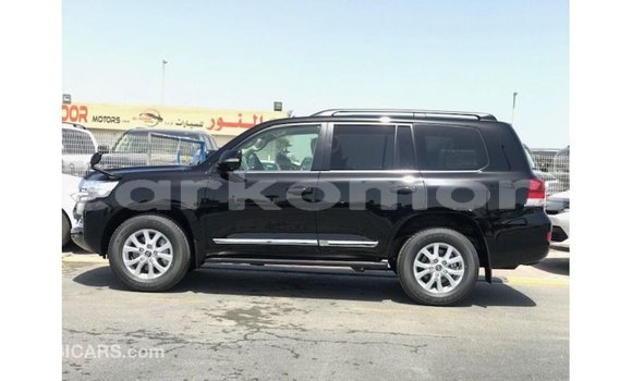Acheter Import Voiture Toyota Land Cruiser Noir à Import - Dubai, Grande Comore Acheter Import Voiture Toyota Land Cruiser Noir à Import - Dubai, Grande Comore
