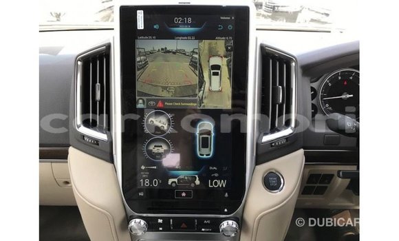 Acheter Import Voiture Toyota Land Cruiser Noir à Import - Dubai, Grande Comore Acheter Import Voiture Toyota Land Cruiser Noir à Import - Dubai, Grande Comore