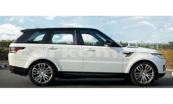 Buy Import Land Rover Range Rover White Car in Import - Dubai in Great Comore Buy Import Land Rover Range Rover White Car in Import - Dubai in Great Comore